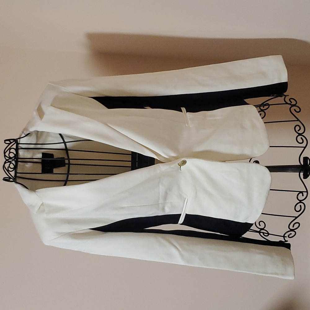 Donna Moore cream blazer aimed XS